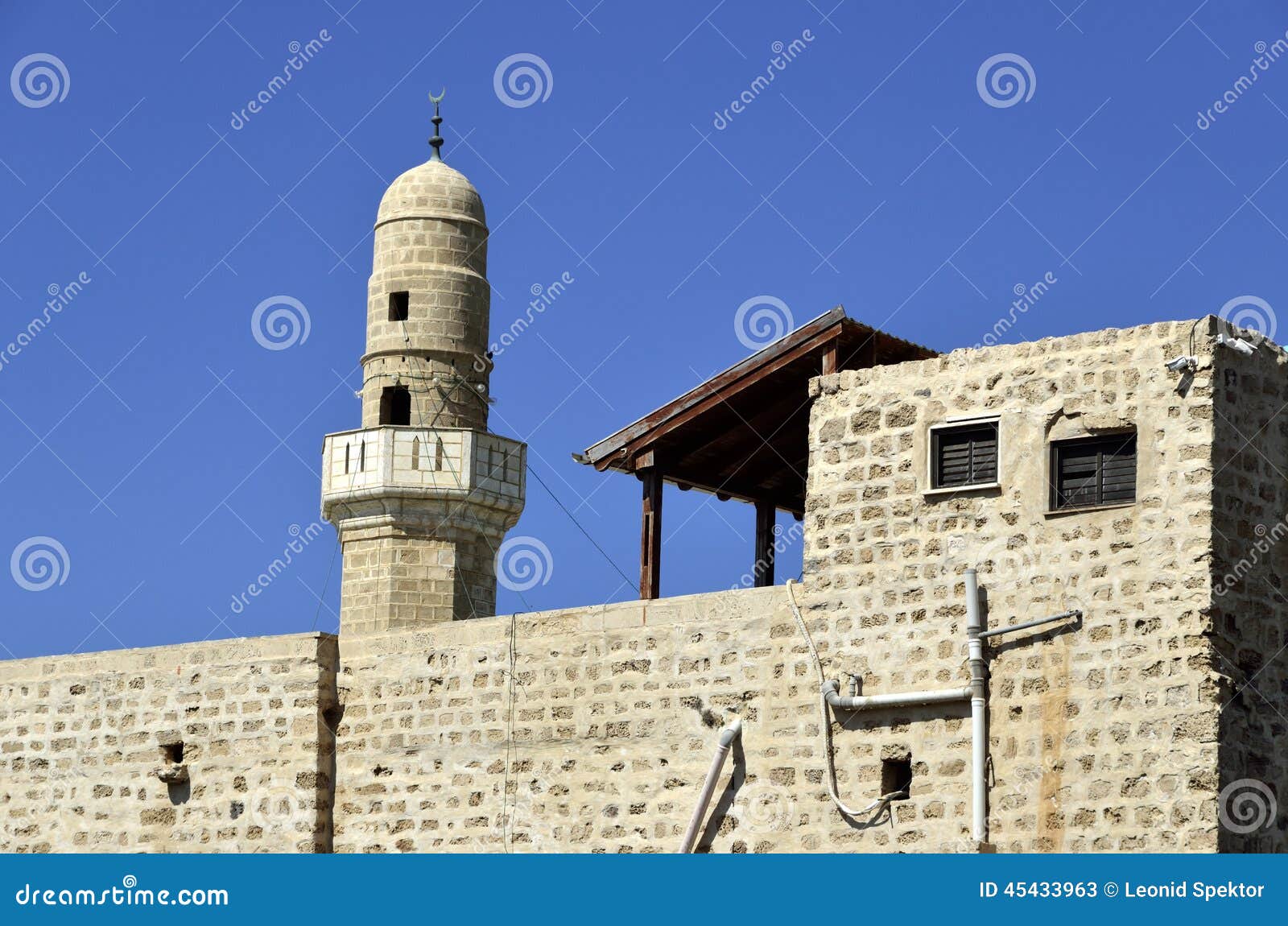 https://mdw-travel-data-us-east-1.s3.amazonaws.com/img/country/Israel/Sidna-Ali-Mosque/img_01.jpg