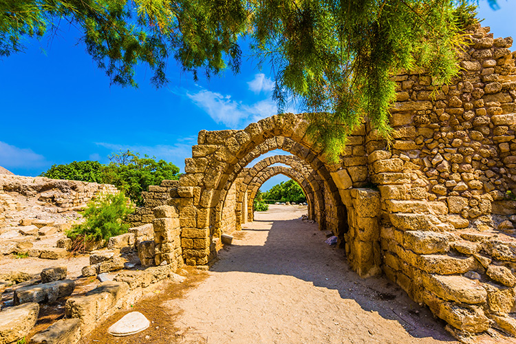 https://mdw-travel-data-us-east-1.s3.amazonaws.com/img/country/Israel/St-Peters-Church-Caesarea/img_02.jpg