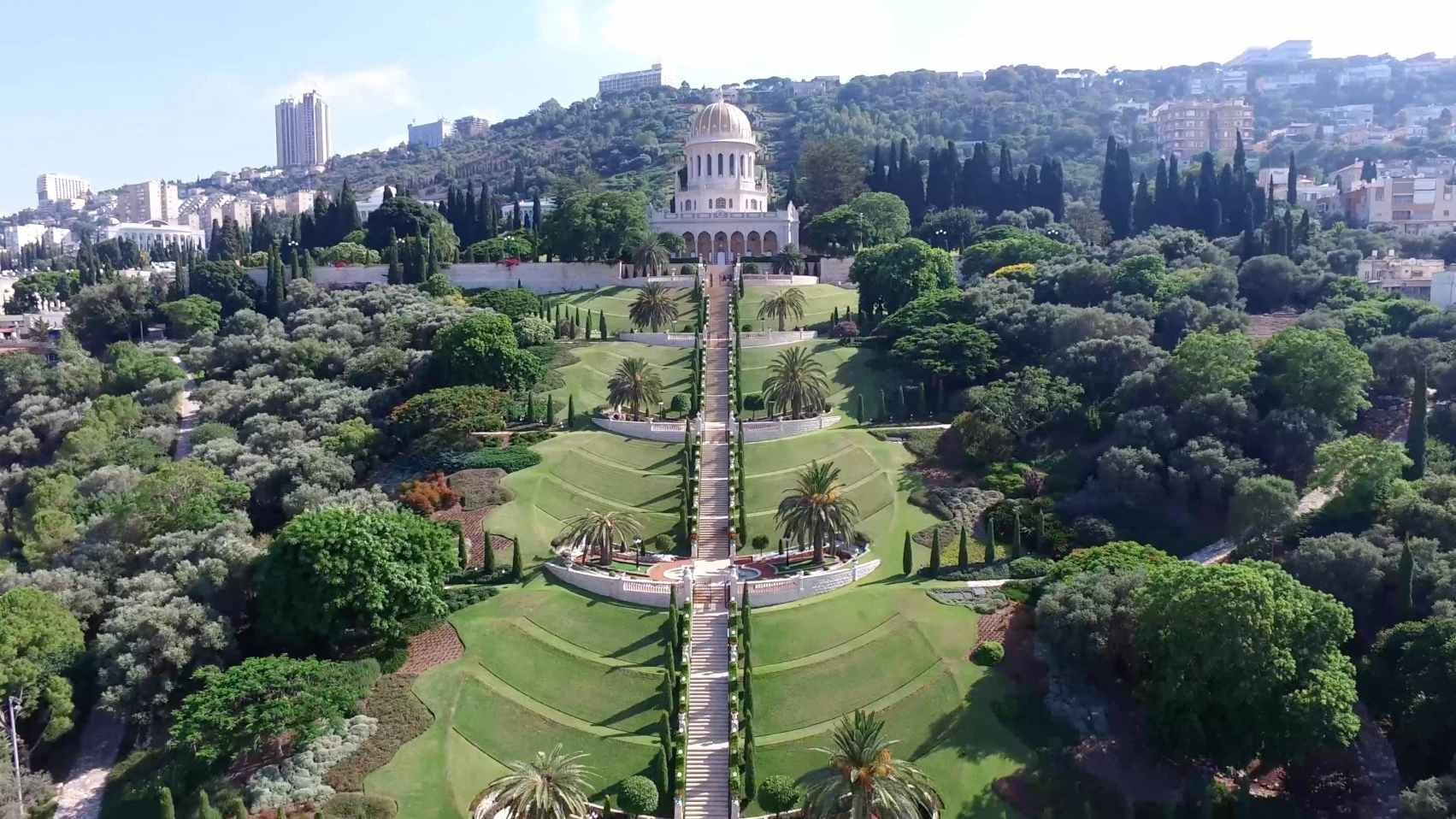 https://mdw-travel-data-us-east-1.s3.amazonaws.com/img/country/Israel/The-Bahai-Gardens/img_01.jpg