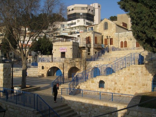 https://mdw-travel-data-us-east-1.s3.amazonaws.com/img/country/Israel/Tzfat-Old-City/img_02.jpg