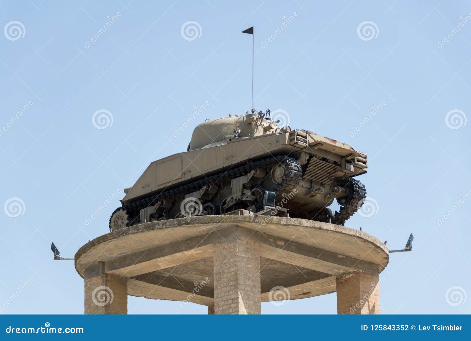 https://mdw-travel-data-us-east-1.s3.amazonaws.com/img/country/Israel/Yad-La-Shiryon/img_02.jpg
