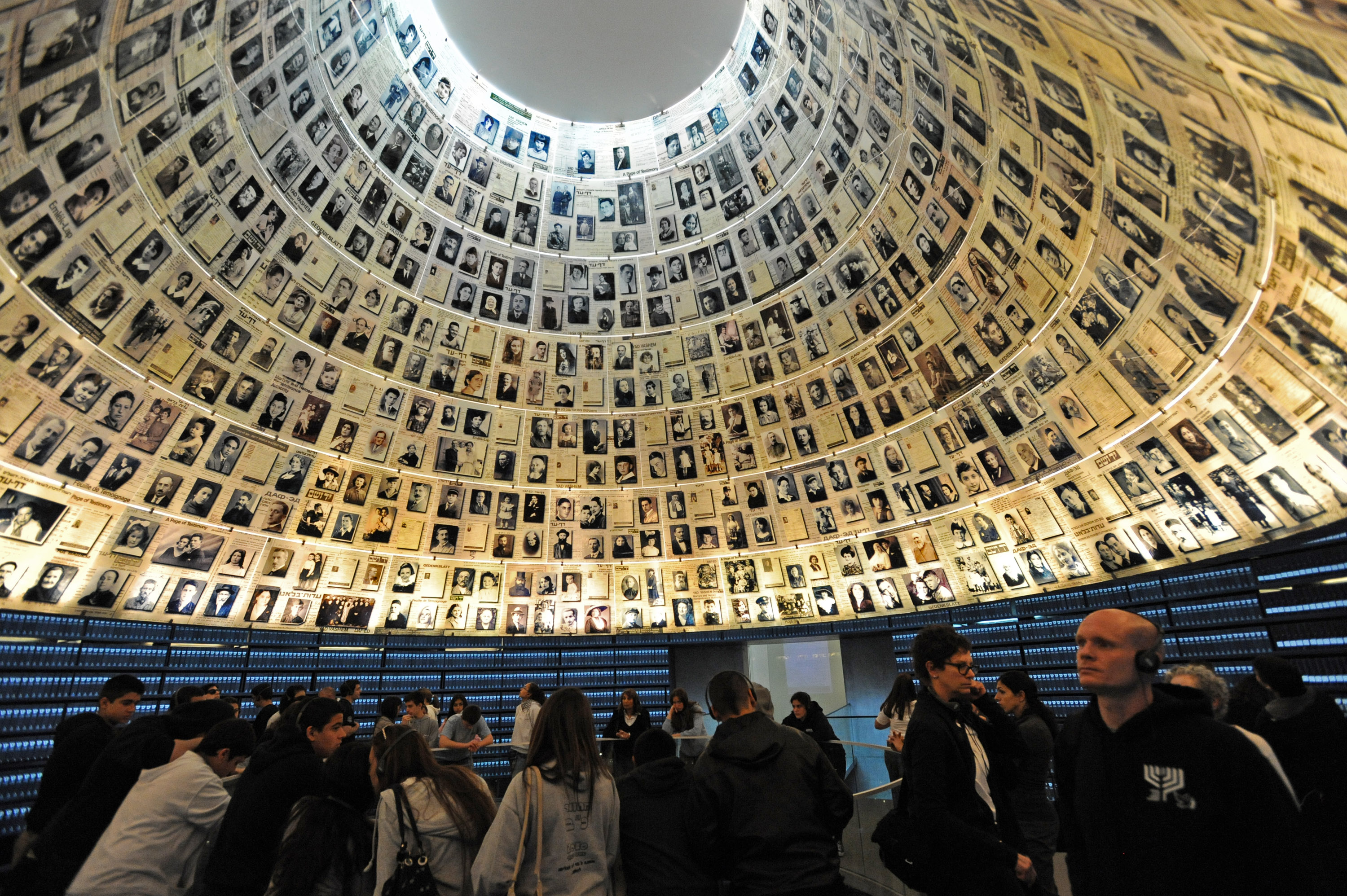 https://mdw-travel-data-us-east-1.s3.amazonaws.com/img/country/Israel/Yad-Vashem/img_02.jpg