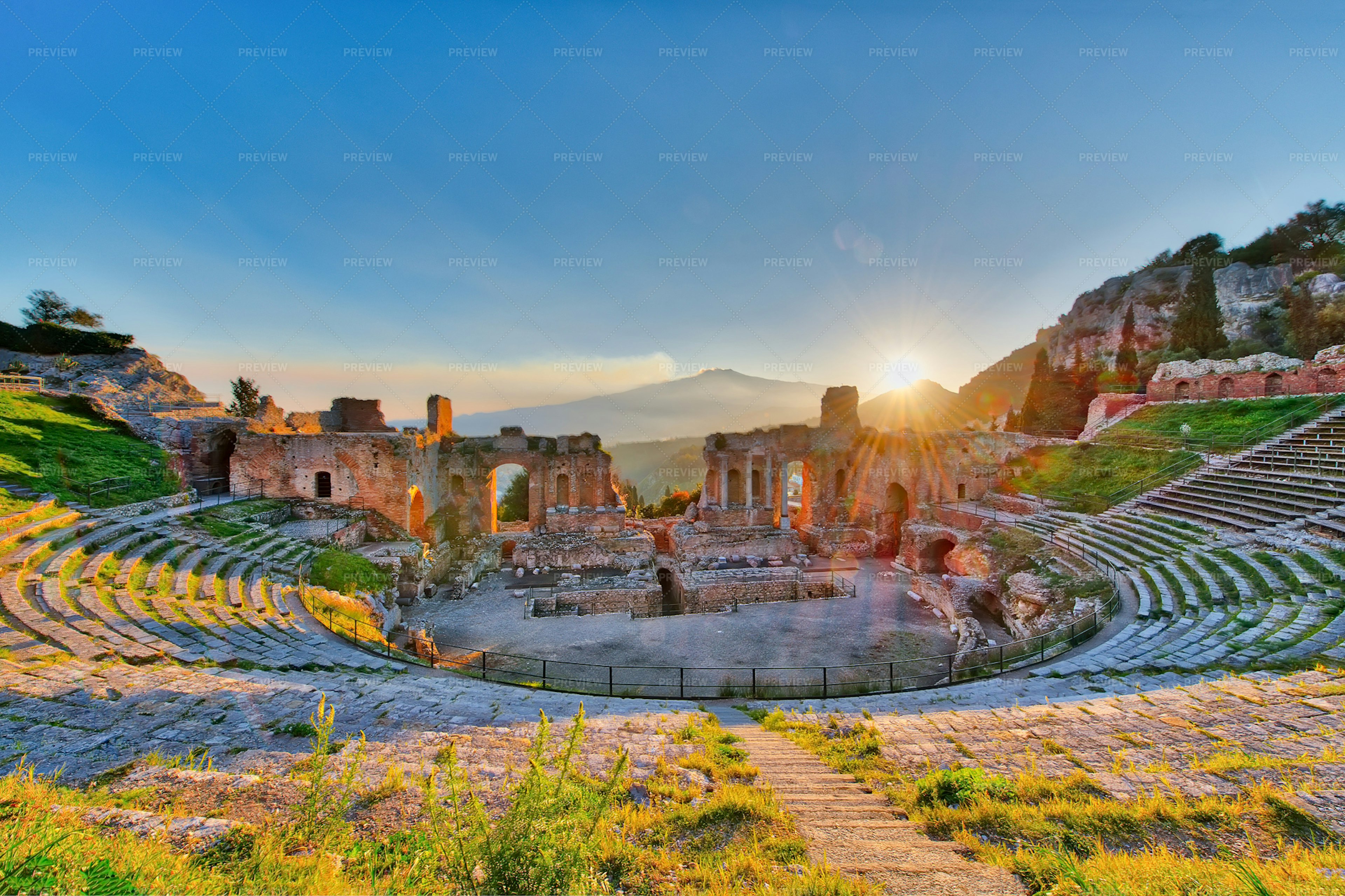 https://mdw-travel-data-us-east-1.s3.amazonaws.com/img/country/Italy/Ancient-Theatre-of-Taormina/img_02.jpg