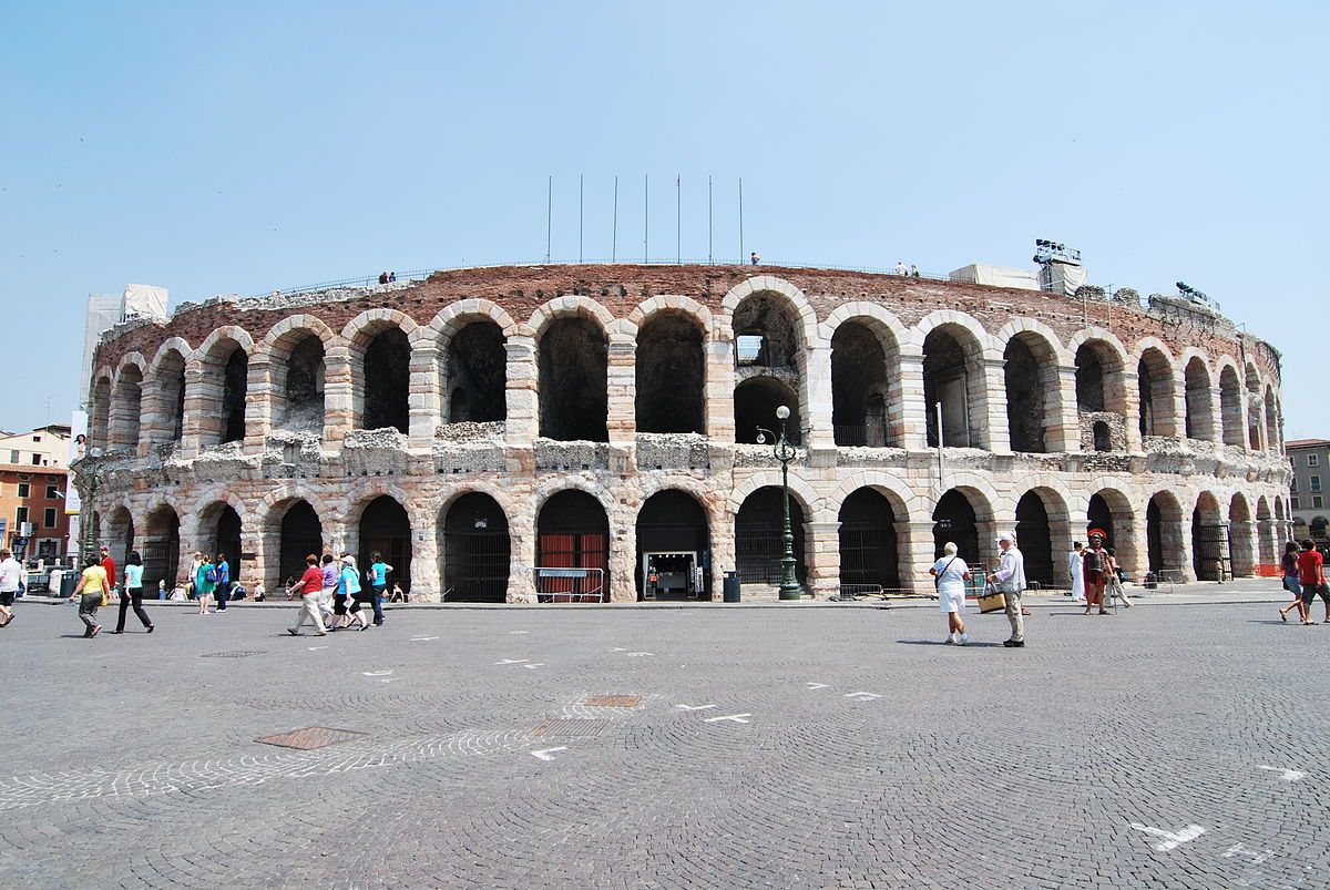 https://mdw-travel-data-us-east-1.s3.amazonaws.com/img/country/Italy/Arena-di-Verona/img_02.jpg