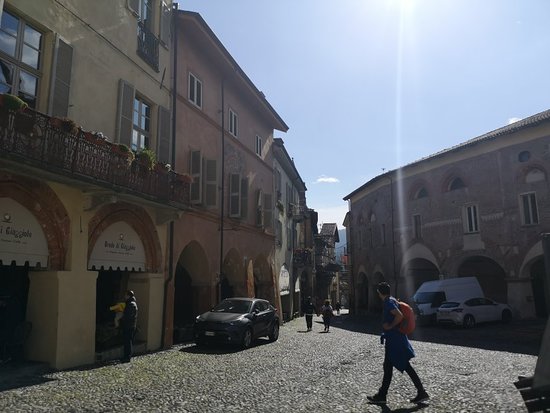 https://mdw-travel-data-us-east-1.s3.amazonaws.com/img/country/Italy/Aviglianas-Abbey/img_03.jpg