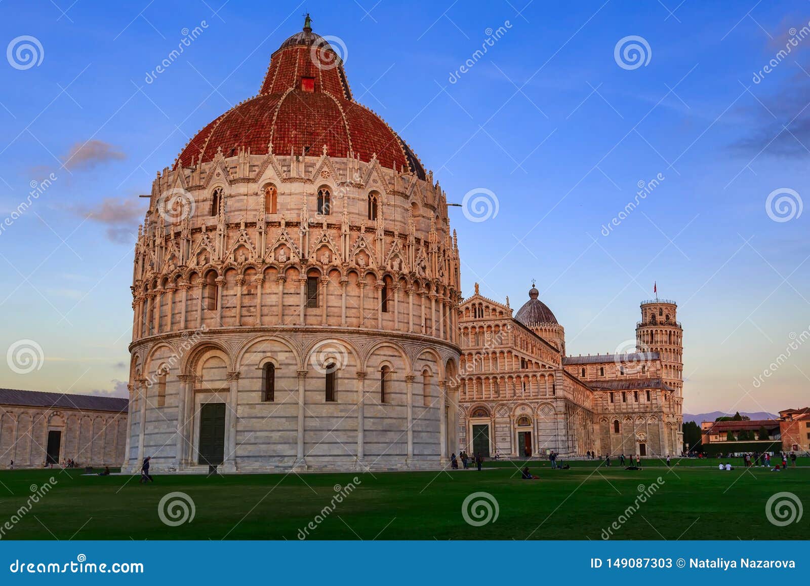 https://mdw-travel-data-us-east-1.s3.amazonaws.com/img/country/Italy/Baptistery-of-Pisa/img_03.jpg