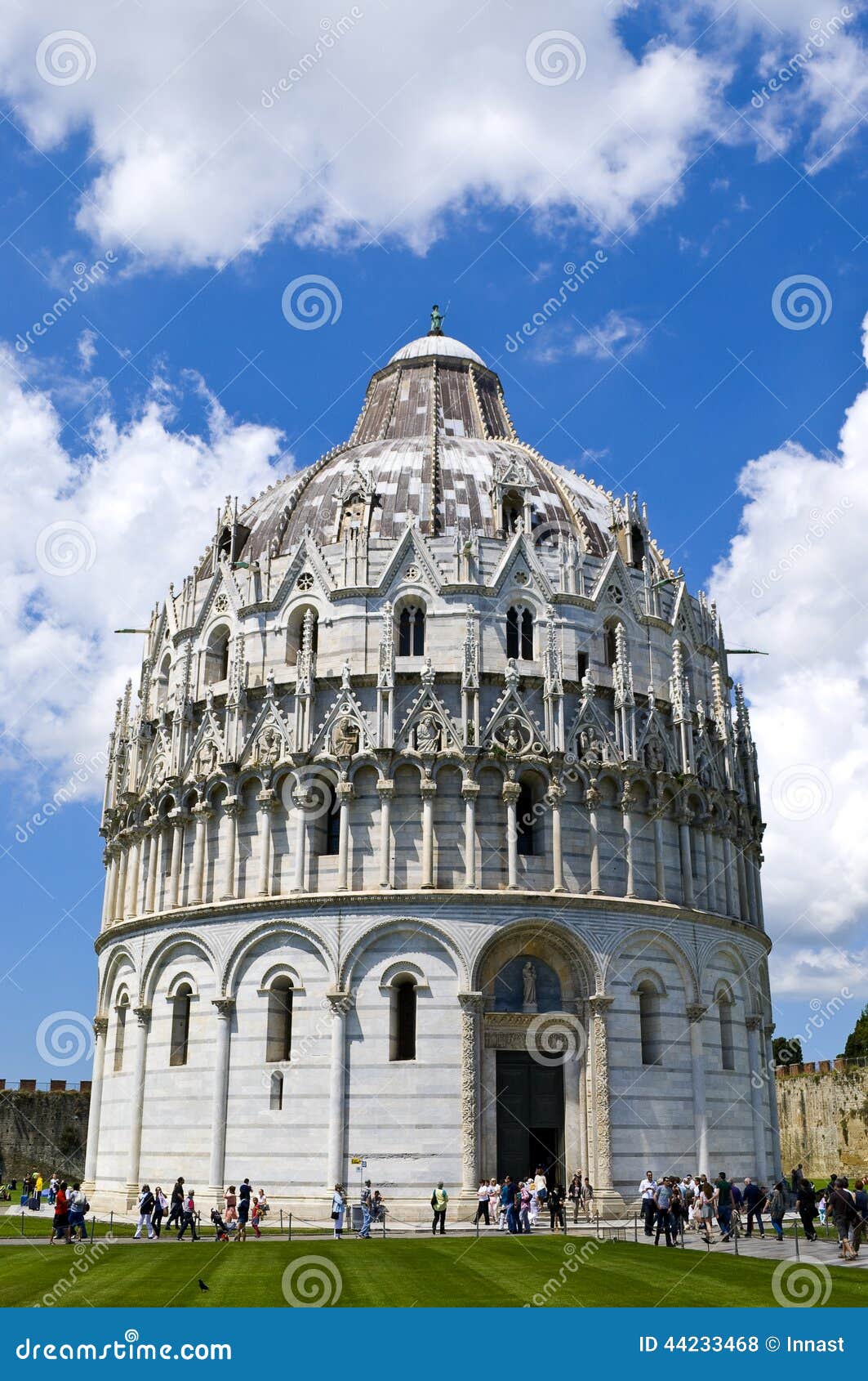 https://mdw-travel-data-us-east-1.s3.amazonaws.com/img/country/Italy/Baptistery-of-St-John/img_01.jpg