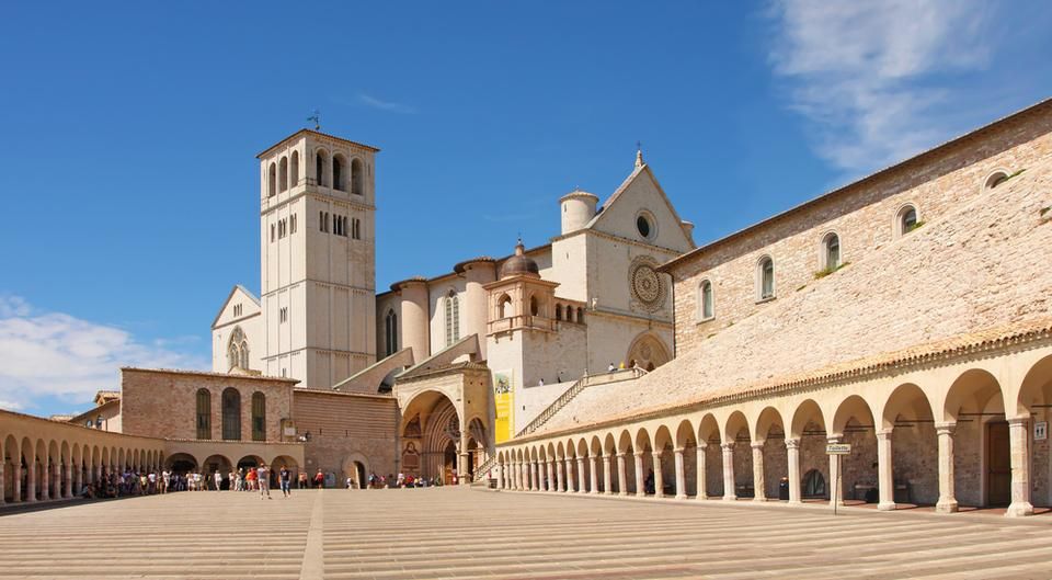 https://mdw-travel-data-us-east-1.s3.amazonaws.com/img/country/Italy/Basilica-di-San-Francesco/img_02.jpg