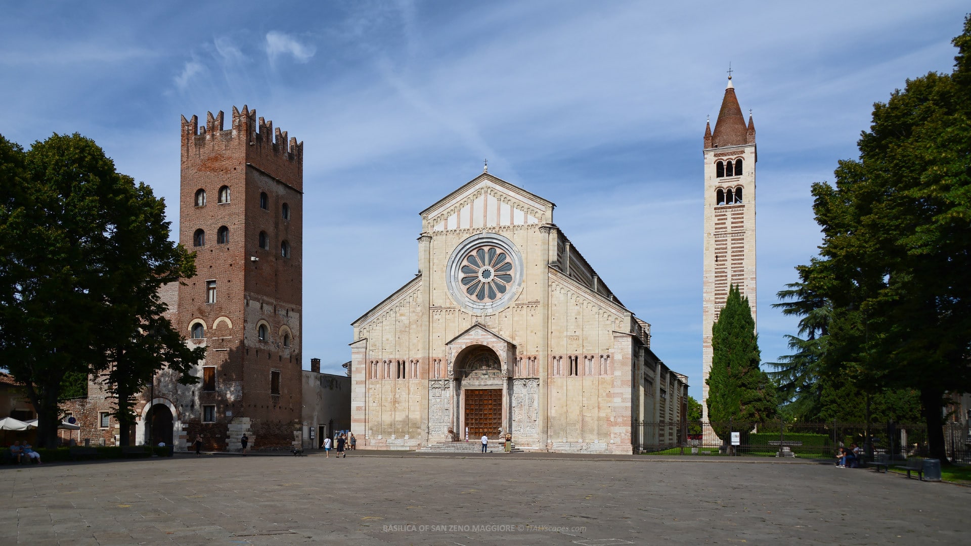 https://mdw-travel-data-us-east-1.s3.amazonaws.com/img/country/Italy/Basilica-di-San-Zeno-Maggiore/img_05.jpg