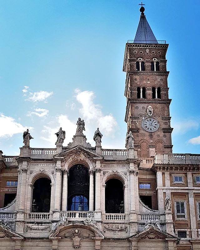 https://mdw-travel-data-us-east-1.s3.amazonaws.com/img/country/Italy/Basilica-di-Santa-Maria-Maggiore/img_03.jpg