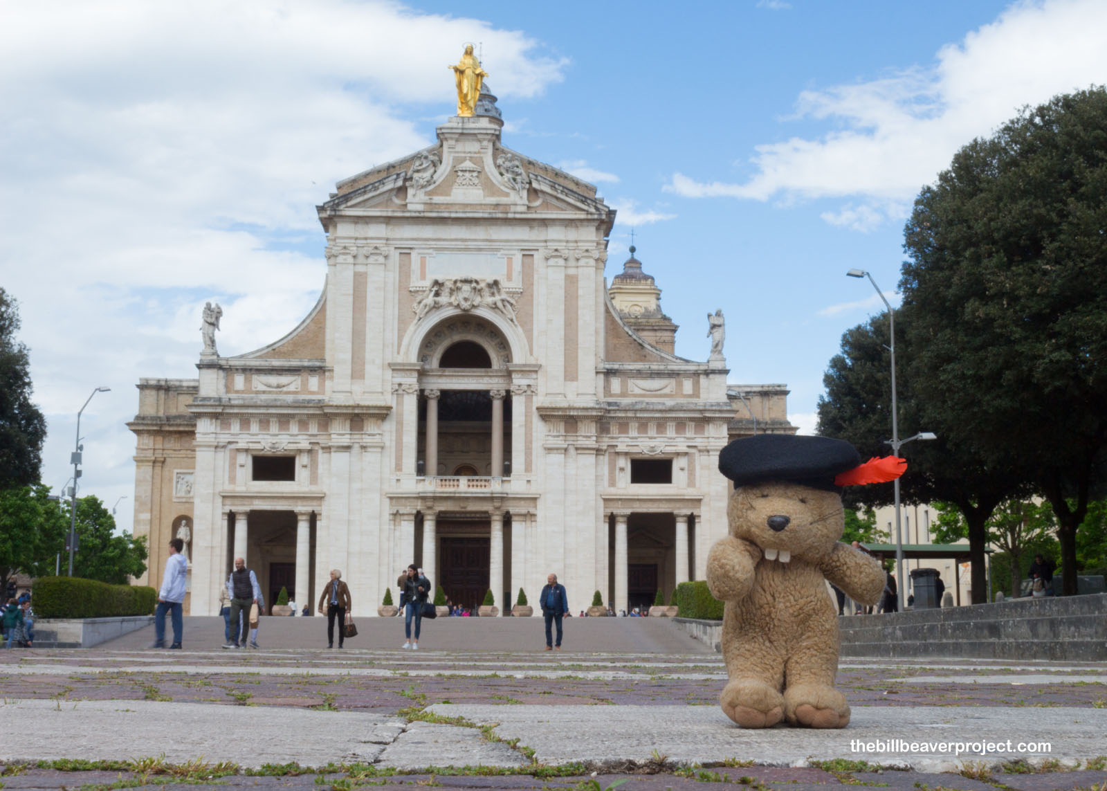 https://mdw-travel-data-us-east-1.s3.amazonaws.com/img/country/Italy/Basilica-di-Santa-Maria-degli-Angeli/img_01.jpg