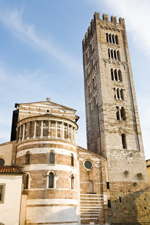https://mdw-travel-data-us-east-1.s3.amazonaws.com/img/country/Italy/Basilica-of-San-Frediano/img_03.jpg