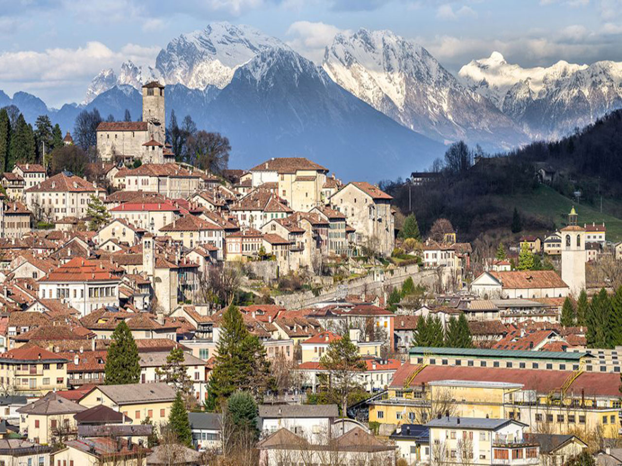 https://mdw-travel-data-us-east-1.s3.amazonaws.com/img/country/Italy/Belluno/img_02.jpg