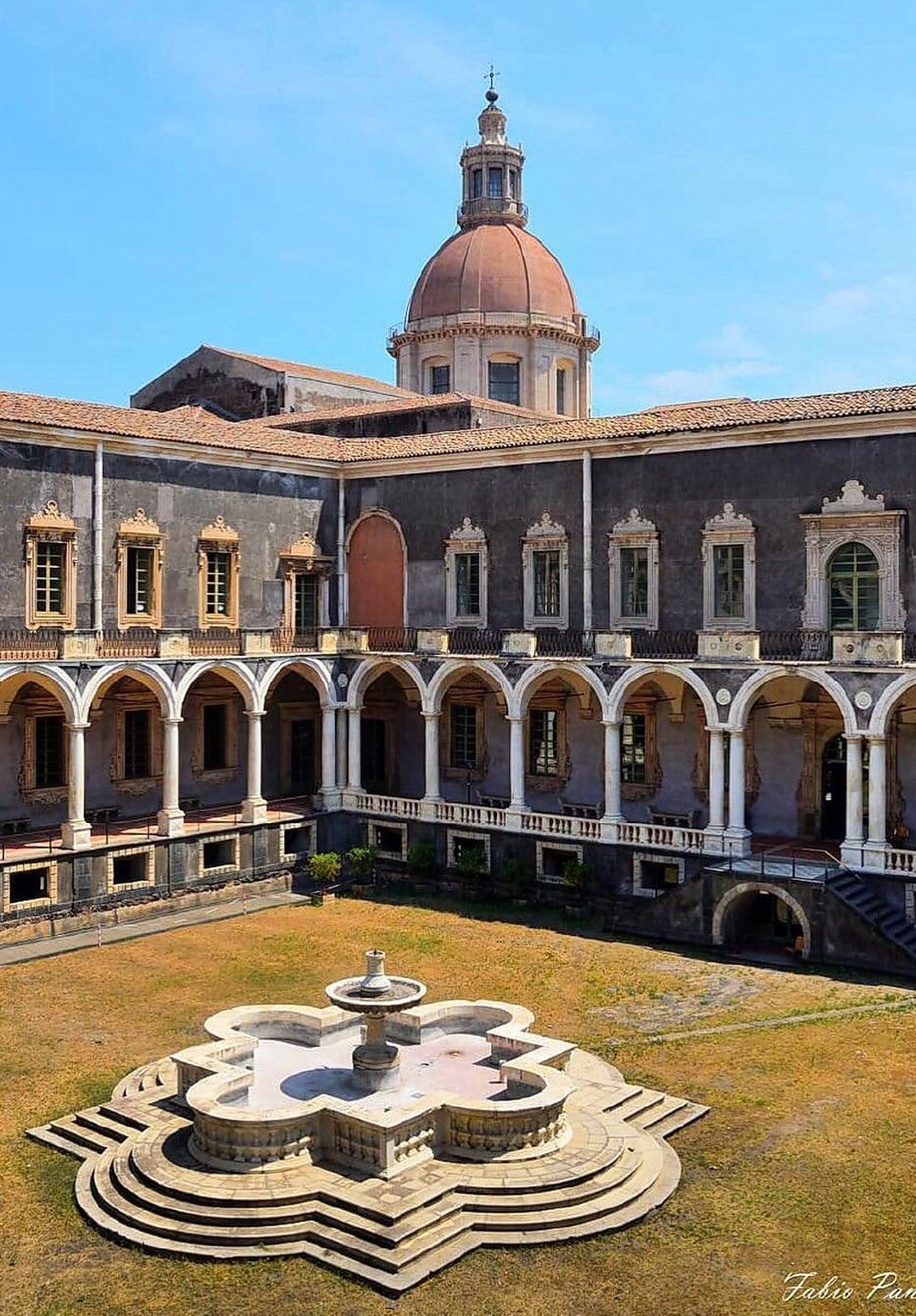 https://mdw-travel-data-us-east-1.s3.amazonaws.com/img/country/Italy/Benedictine-Monastery-of-San-Nicolo-lArena/img_01.jpg