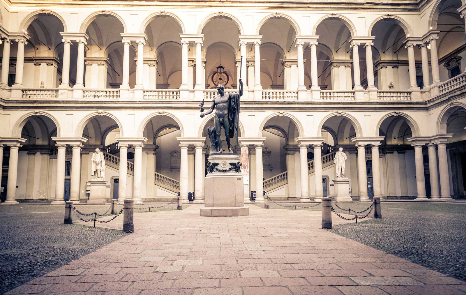 https://mdw-travel-data-us-east-1.s3.amazonaws.com/img/country/Italy/Brera-Art-Gallery/img_02.jpg