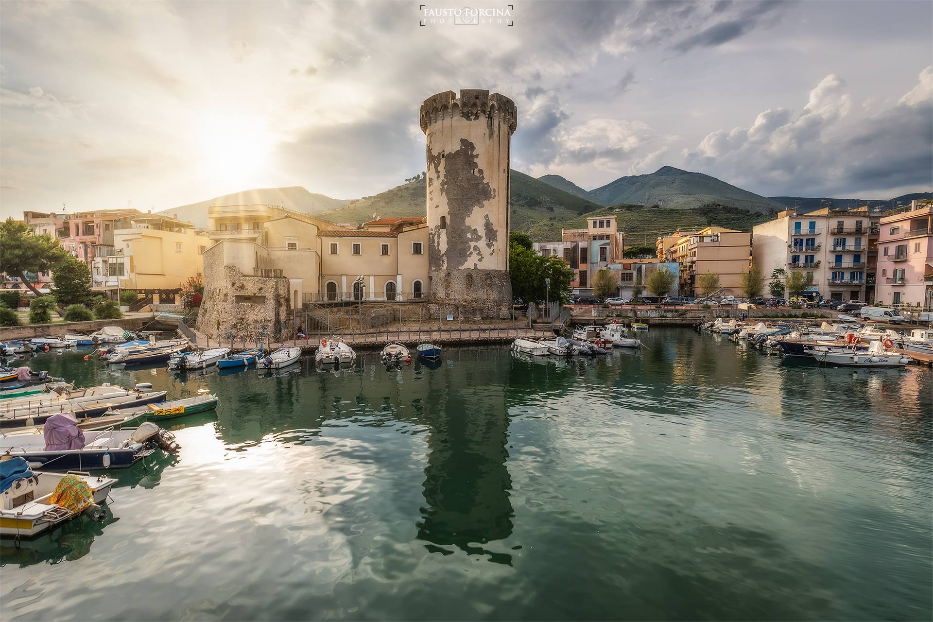 https://mdw-travel-data-us-east-1.s3.amazonaws.com/img/country/Italy/Castello-di-Mola/img_01.jpg
