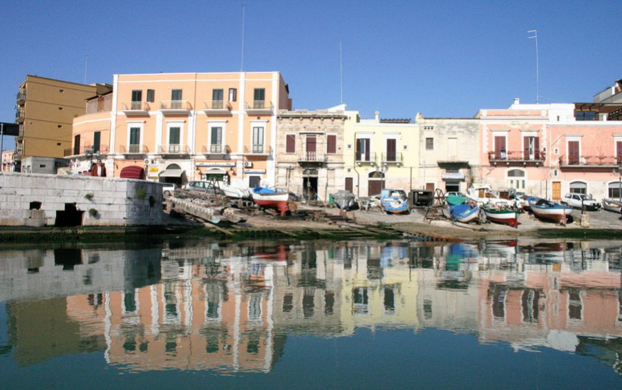 https://mdw-travel-data-us-east-1.s3.amazonaws.com/img/country/Italy/Cathedral-of-Bisceglie/img_03.jpg