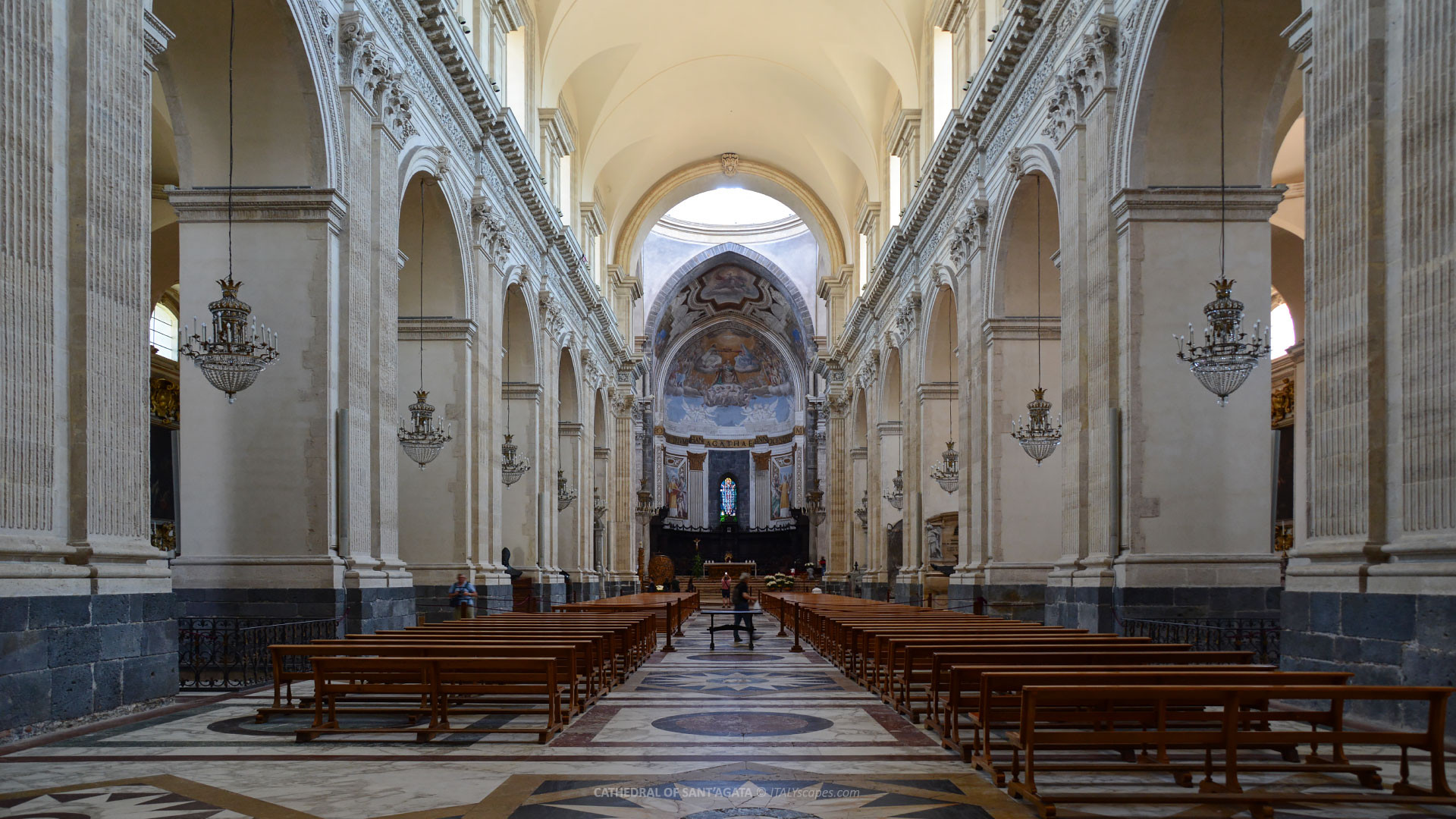 https://mdw-travel-data-us-east-1.s3.amazonaws.com/img/country/Italy/Cattedrale-di-SantAgata/img_02.jpg