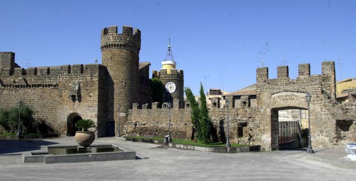 https://mdw-travel-data-us-east-1.s3.amazonaws.com/img/country/Italy/Cerveteri/img_03.jpg