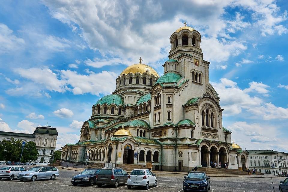 https://mdw-travel-data-us-east-1.s3.amazonaws.com/img/country/Italy/Chiesa-di-Santa-Sofia/img_02.jpg