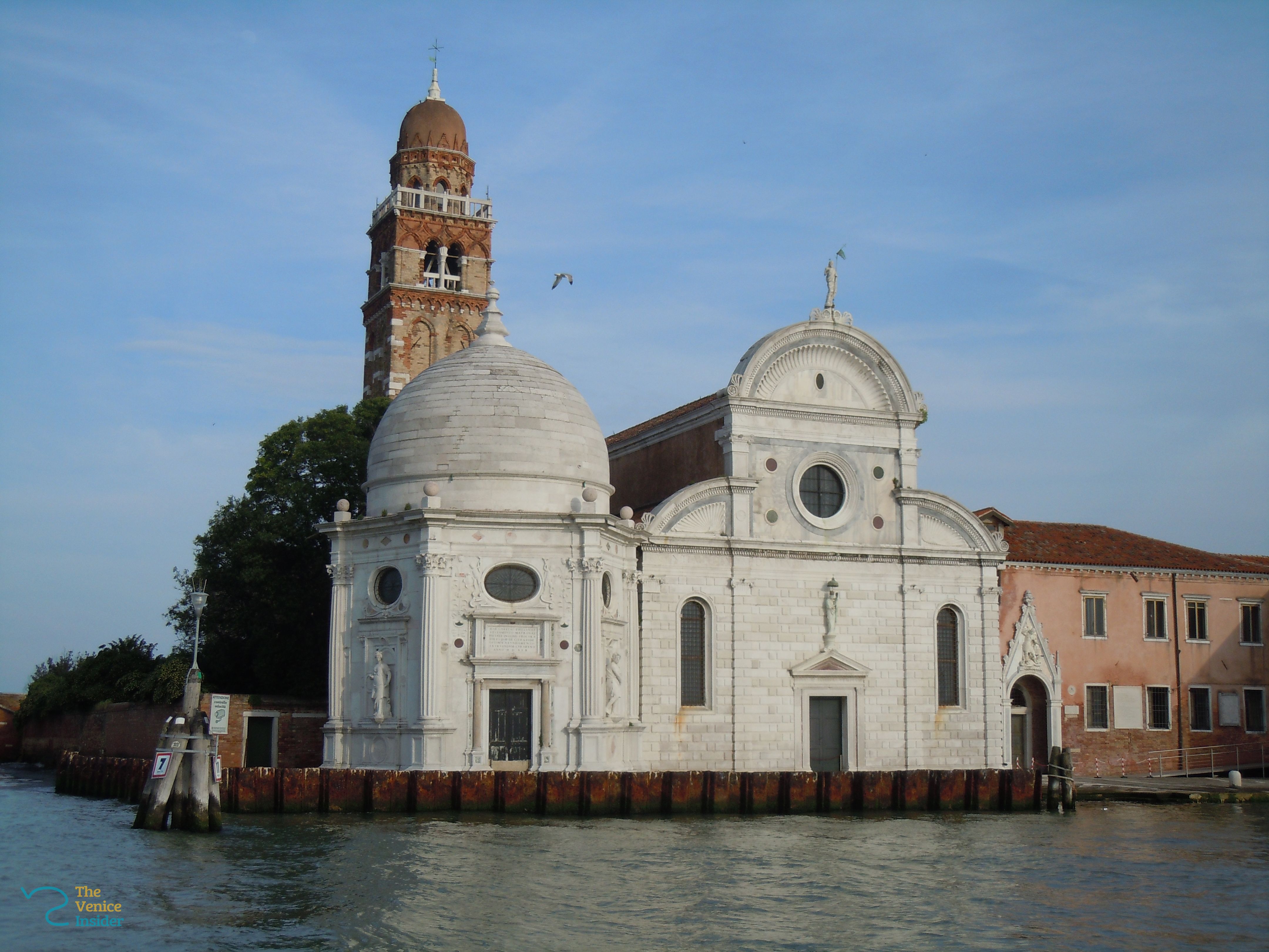 https://mdw-travel-data-us-east-1.s3.amazonaws.com/img/country/Italy/Church-of-San-Michele/img_01.jpg