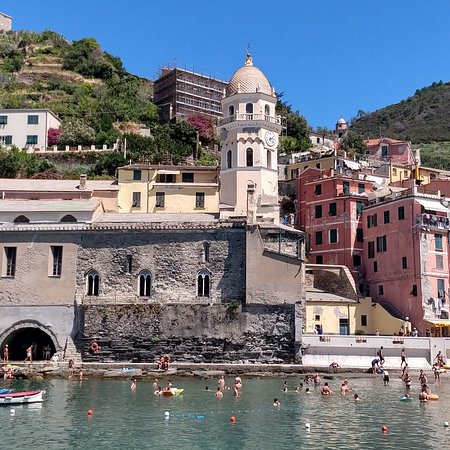 https://mdw-travel-data-us-east-1.s3.amazonaws.com/img/country/Italy/Church-of-Santa-Margherita-dAntiochia/img_03.jpg