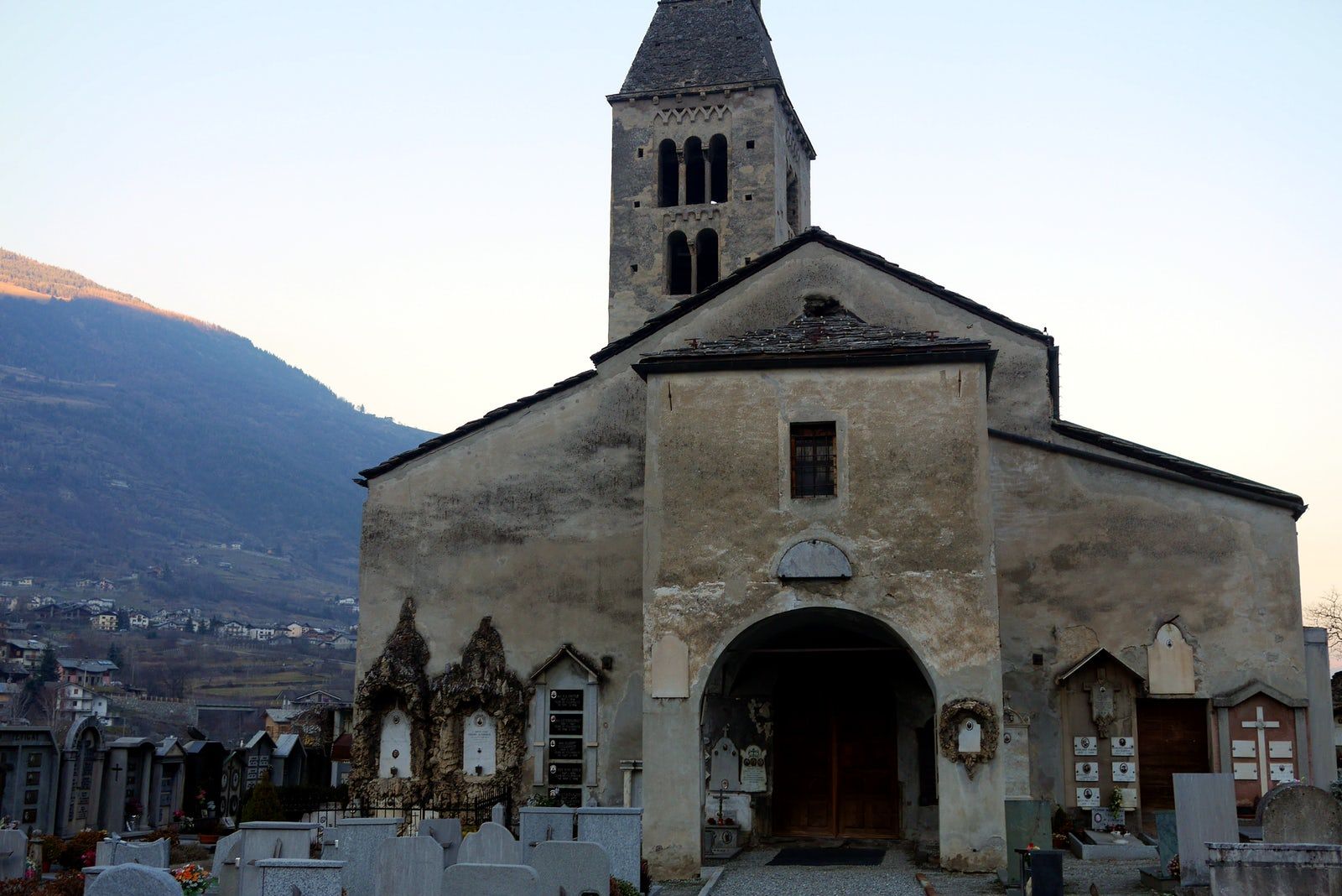 https://mdw-travel-data-us-east-1.s3.amazonaws.com/img/country/Italy/Church-of-St-Mary-of-the-Assumption/img_03.jpg