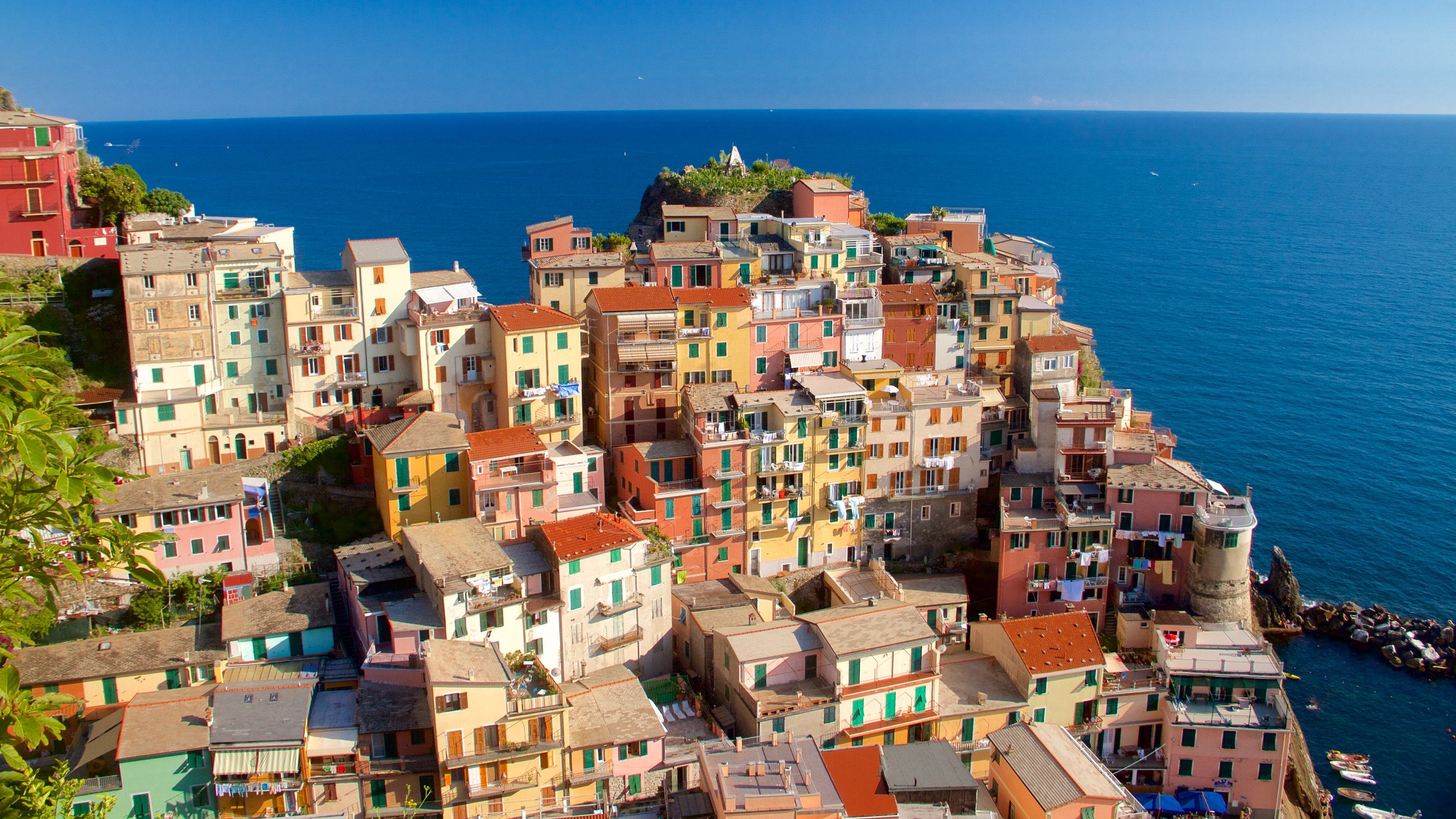 https://mdw-travel-data-us-east-1.s3.amazonaws.com/img/country/Italy/Cinque-Terre-National-Park/img_03.jpg