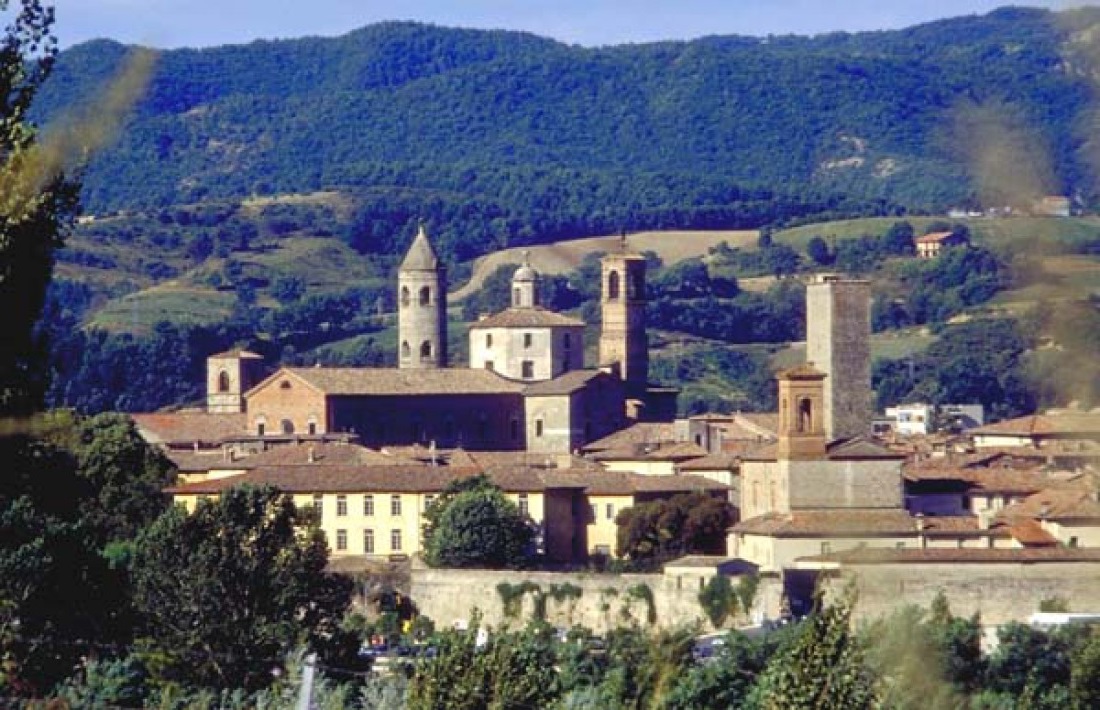 https://mdw-travel-data-us-east-1.s3.amazonaws.com/img/country/Italy/Citta-di-Castello/img_02.jpg