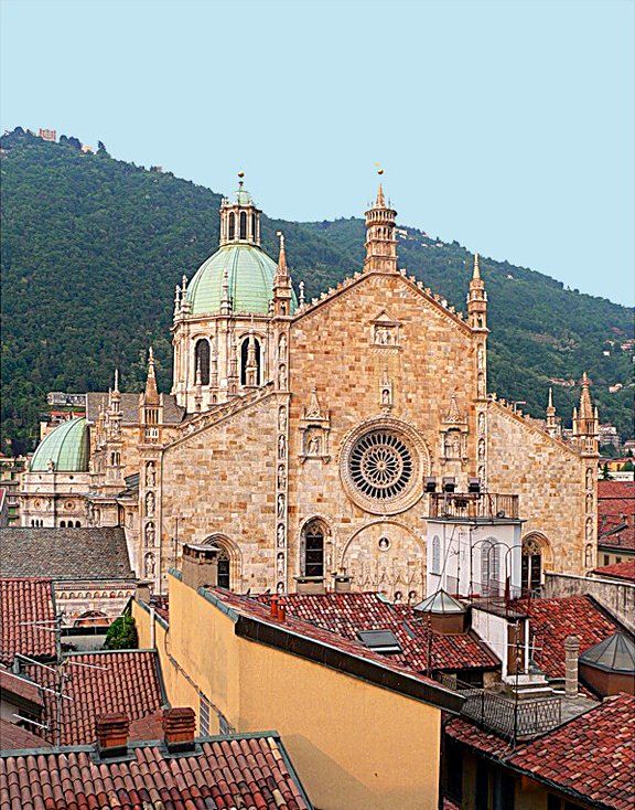 https://mdw-travel-data-us-east-1.s3.amazonaws.com/img/country/Italy/Como-Cathedral/img_03.jpg