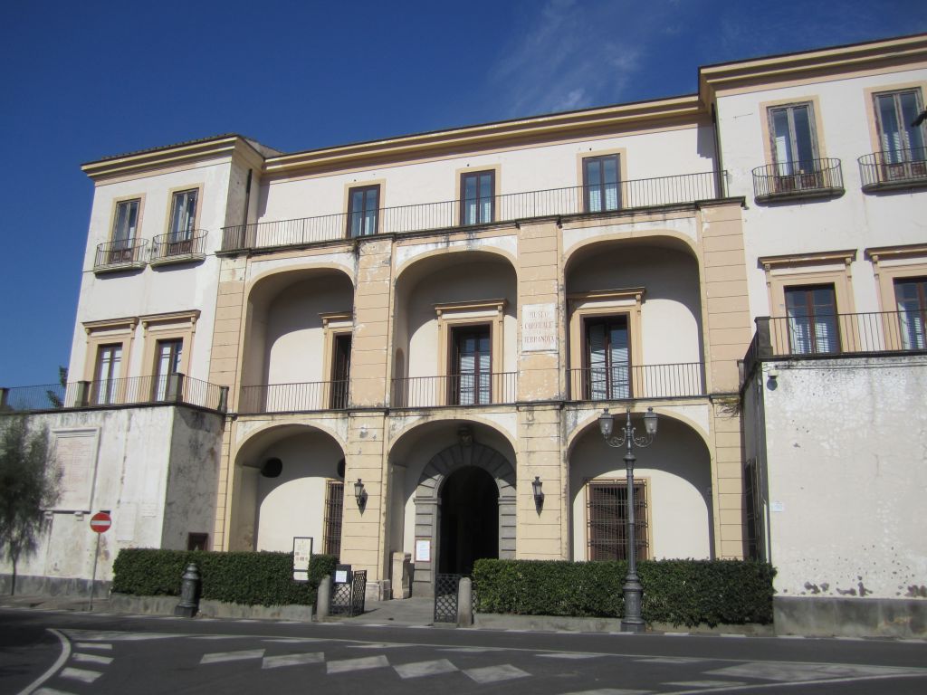 https://mdw-travel-data-us-east-1.s3.amazonaws.com/img/country/Italy/Correale-di-Terranova-Museum/img_01.jpg