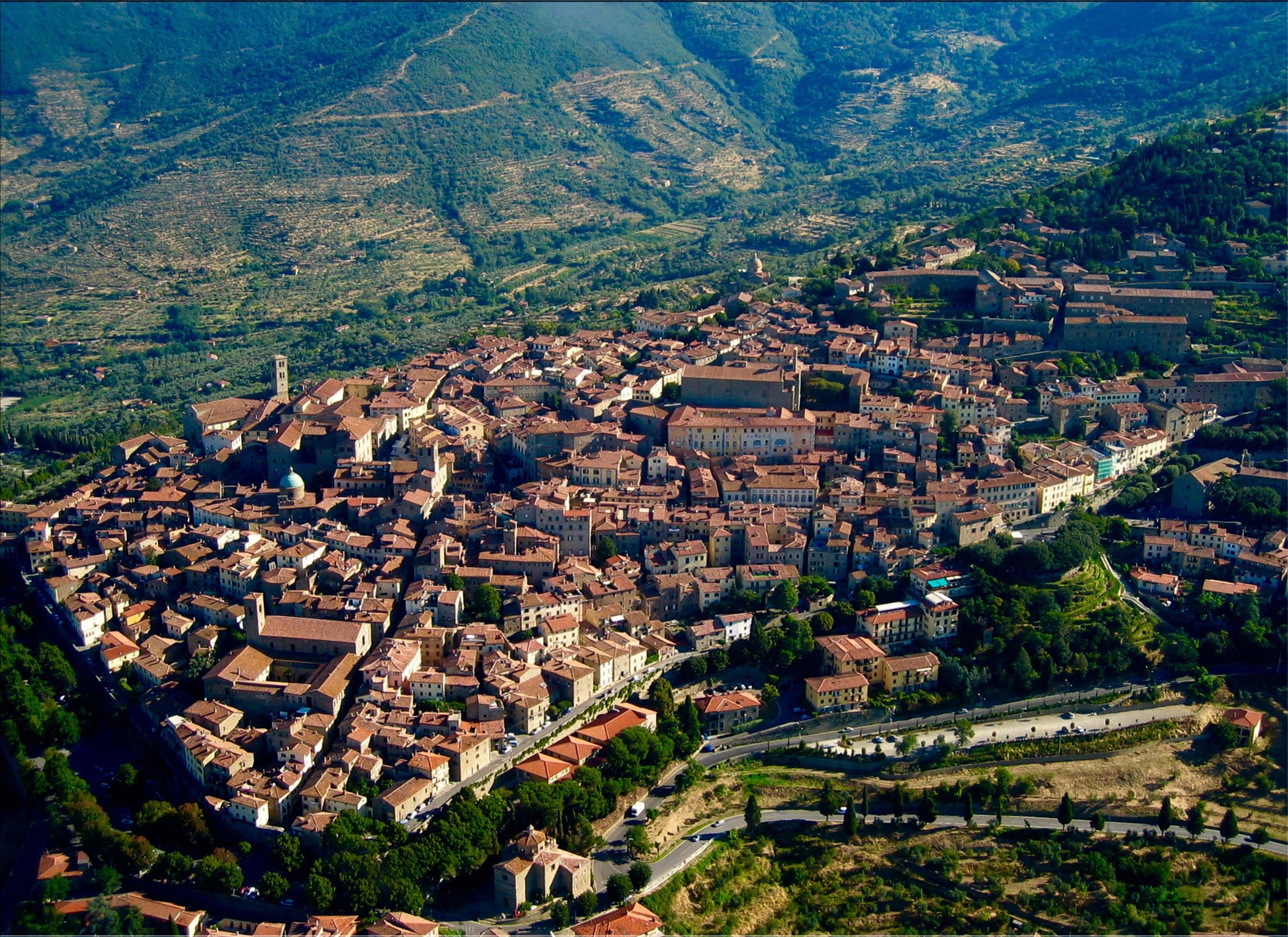https://mdw-travel-data-us-east-1.s3.amazonaws.com/img/country/Italy/CortonAntiquaria/img_01.jpg