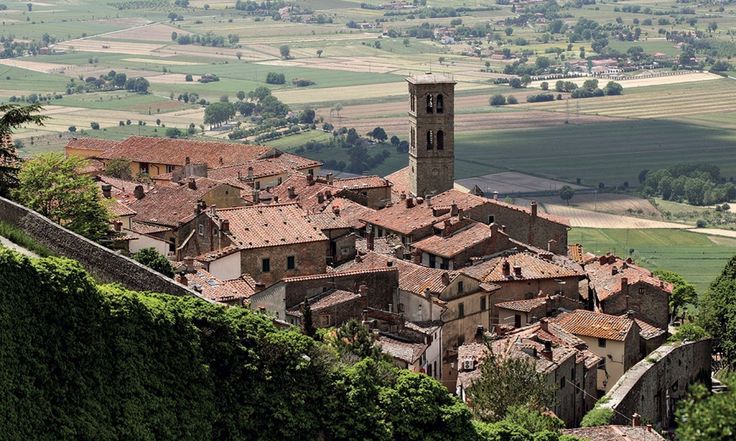 https://mdw-travel-data-us-east-1.s3.amazonaws.com/img/country/Italy/CortonAntiquaria/img_03.jpg
