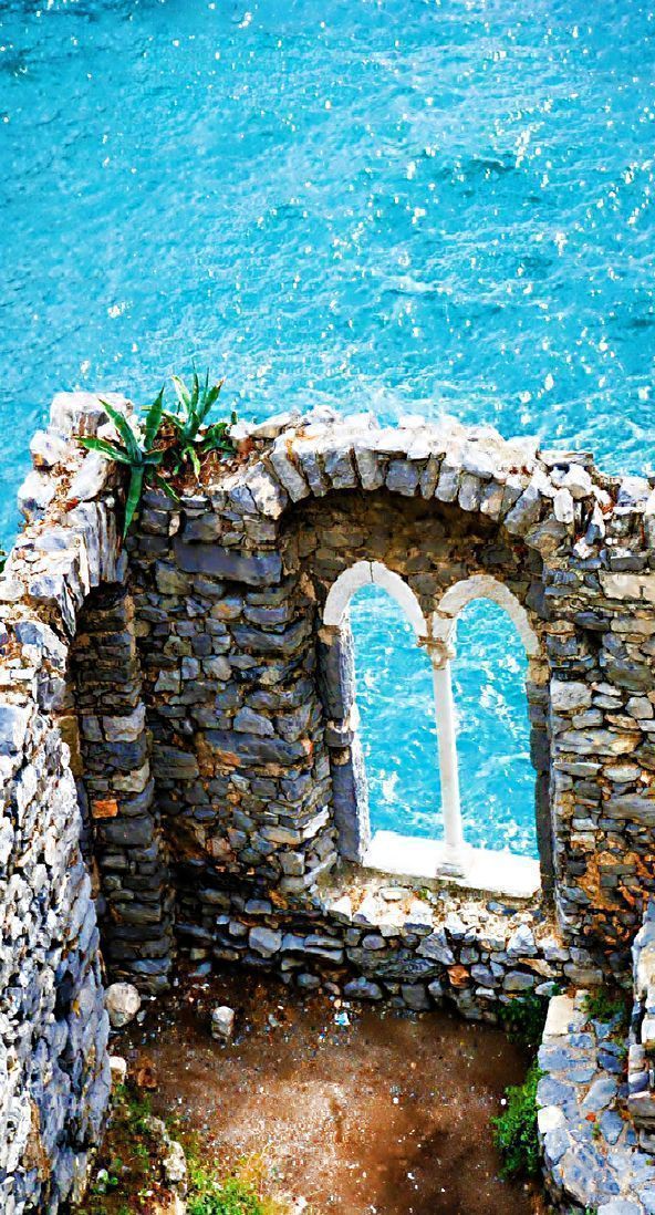 https://mdw-travel-data-us-east-1.s3.amazonaws.com/img/country/Italy/Doria-Castle/img_01.jpg