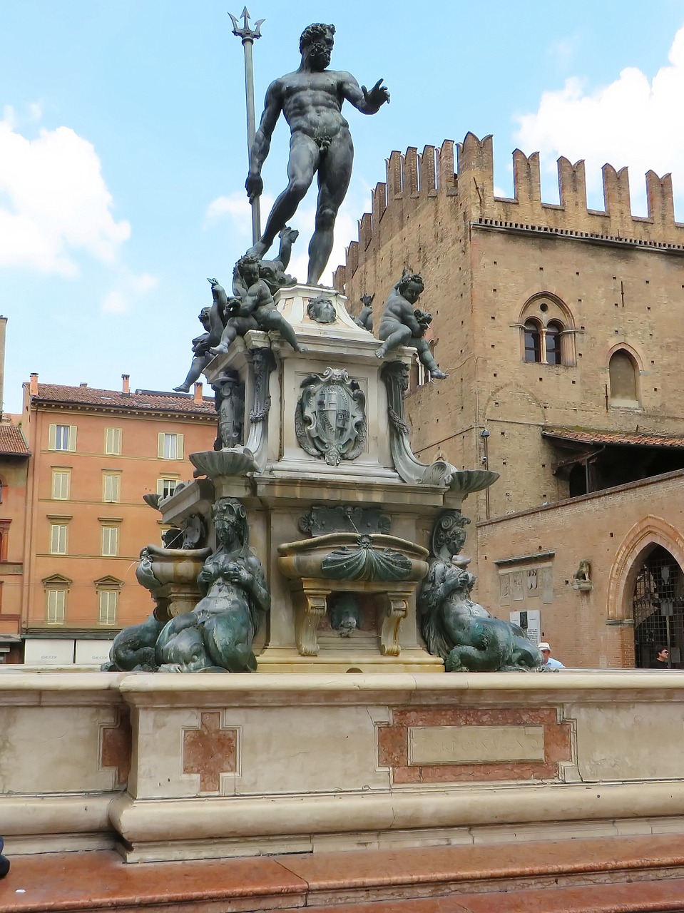 https://mdw-travel-data-us-east-1.s3.amazonaws.com/img/country/Italy/Fontana-del-Nettuno/img_01.jpg