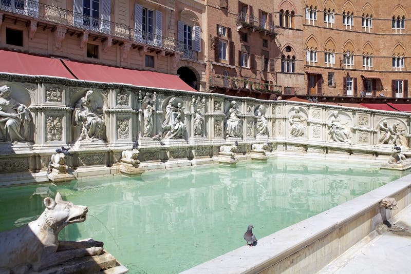 https://mdw-travel-data-us-east-1.s3.amazonaws.com/img/country/Italy/Fonte-Gaia/img_02.jpg