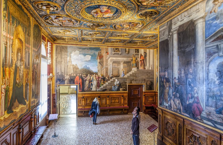 https://mdw-travel-data-us-east-1.s3.amazonaws.com/img/country/Italy/Gallerie-dellAccademia/img_03.jpg