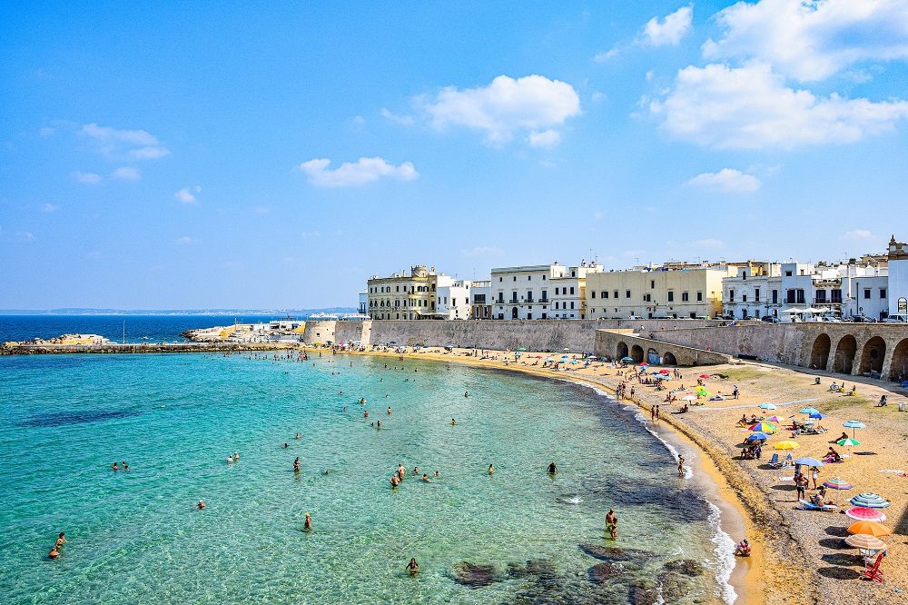 https://mdw-travel-data-us-east-1.s3.amazonaws.com/img/country/Italy/Gallipoli/img_01.jpg
