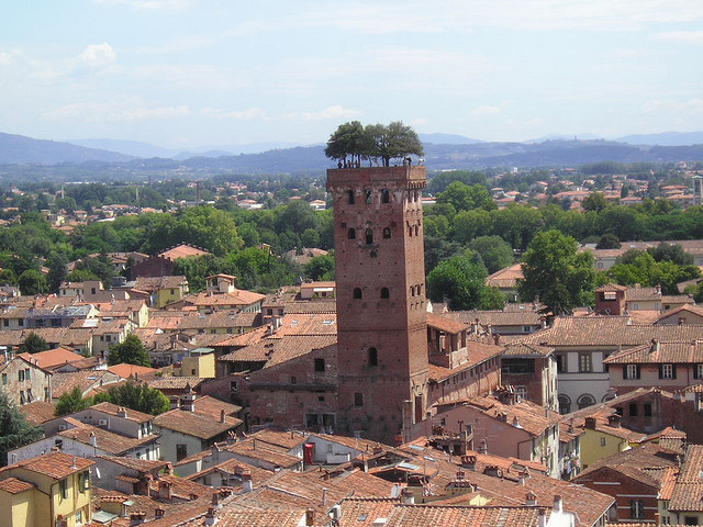 https://mdw-travel-data-us-east-1.s3.amazonaws.com/img/country/Italy/Guinigi-Tower/img_05.jpg