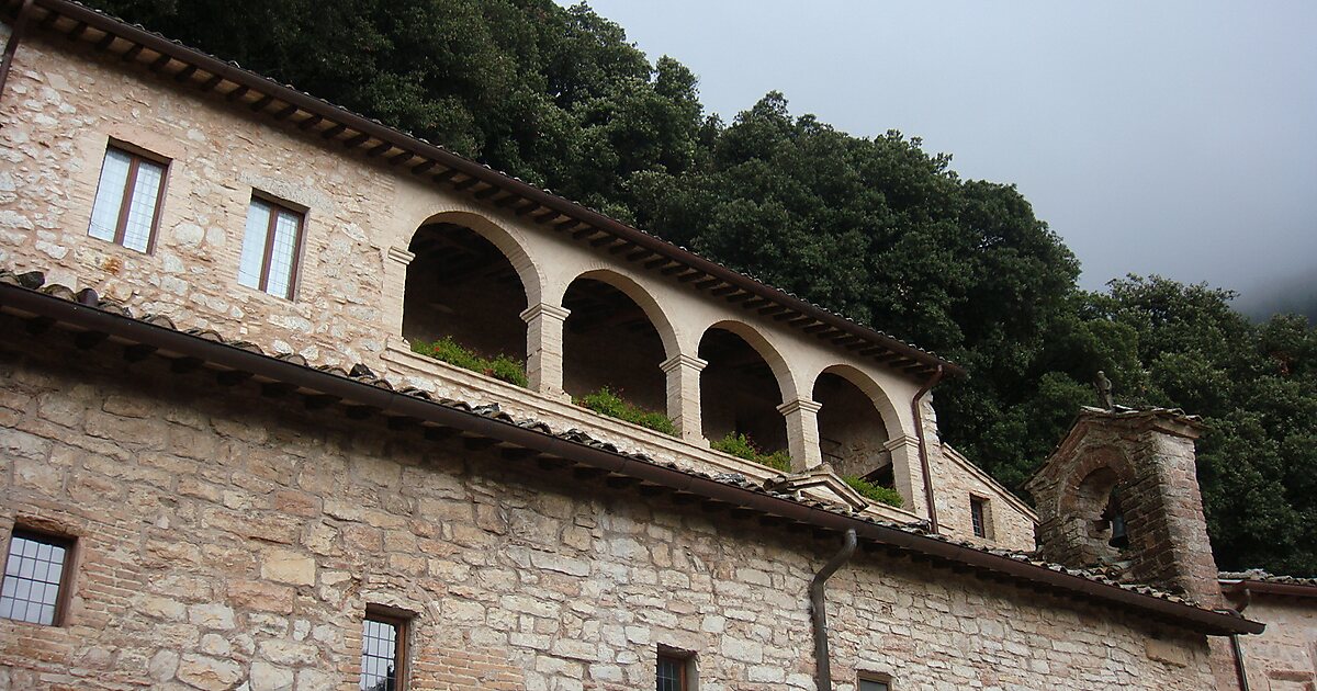 https://mdw-travel-data-us-east-1.s3.amazonaws.com/img/country/Italy/Hermitage-of-the-Carceri/img_02.jpg