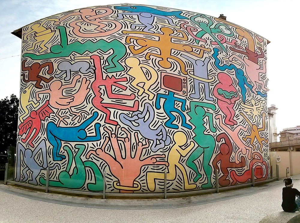 https://mdw-travel-data-us-east-1.s3.amazonaws.com/img/country/Italy/Keith-Harings-Tuttomondo/img_02.jpg