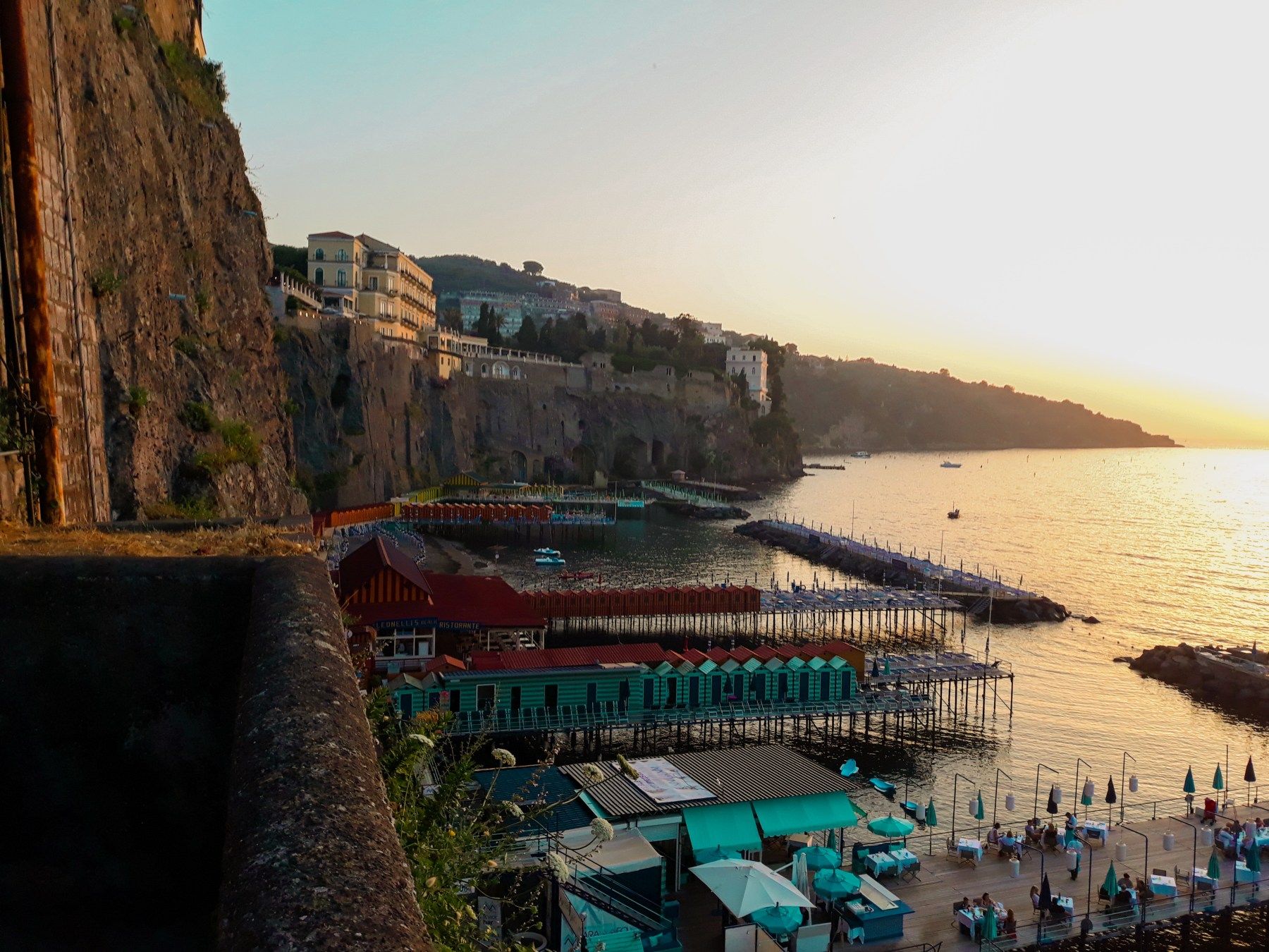 https://mdw-travel-data-us-east-1.s3.amazonaws.com/img/country/Italy/Lemon-Tours-Sorrento/img_01.jpg