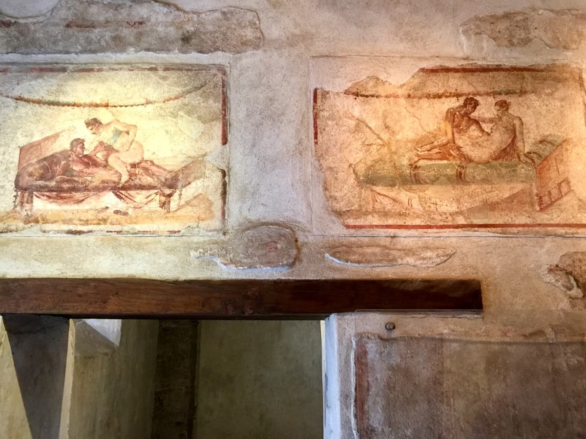 https://mdw-travel-data-us-east-1.s3.amazonaws.com/img/country/Italy/Lupanar-of-Pompeii/img_03.jpg