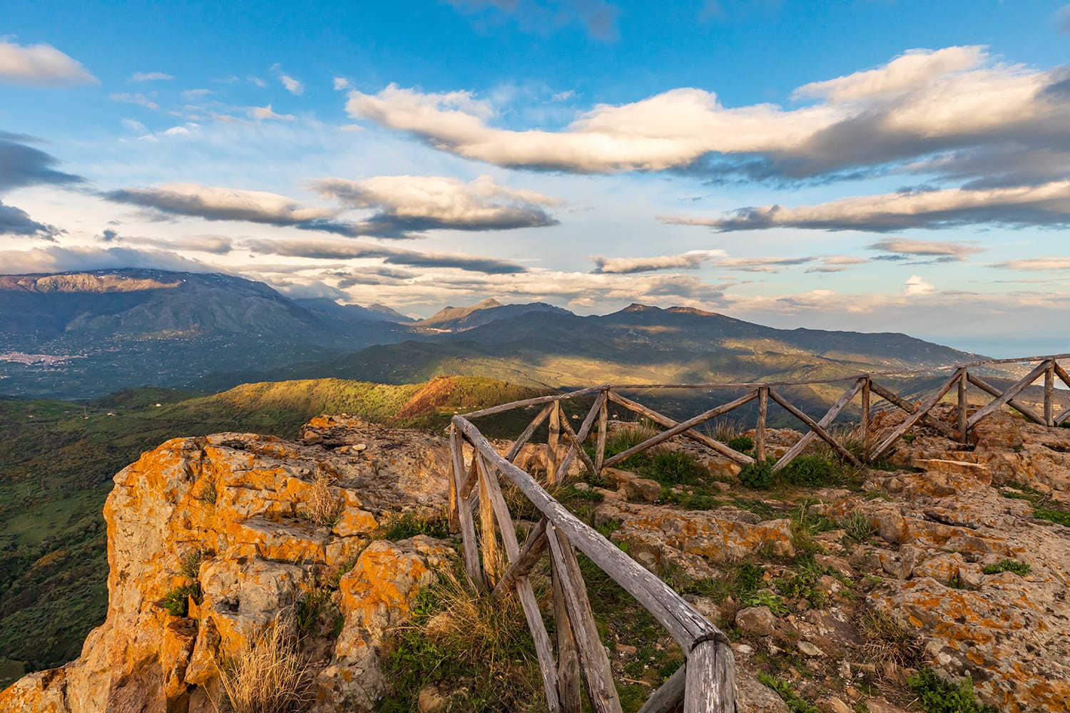 https://mdw-travel-data-us-east-1.s3.amazonaws.com/img/country/Italy/Madonie-Regional-Natural-Park/img_00.jpg