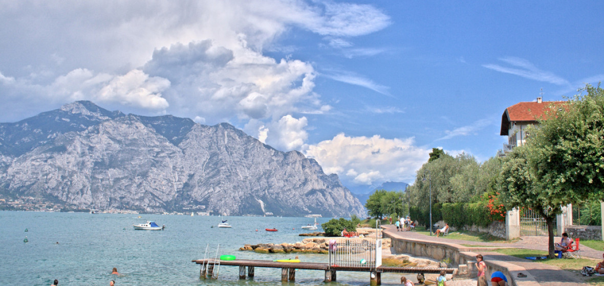 https://mdw-travel-data-us-east-1.s3.amazonaws.com/img/country/Italy/Malcesine/img_01.jpg
