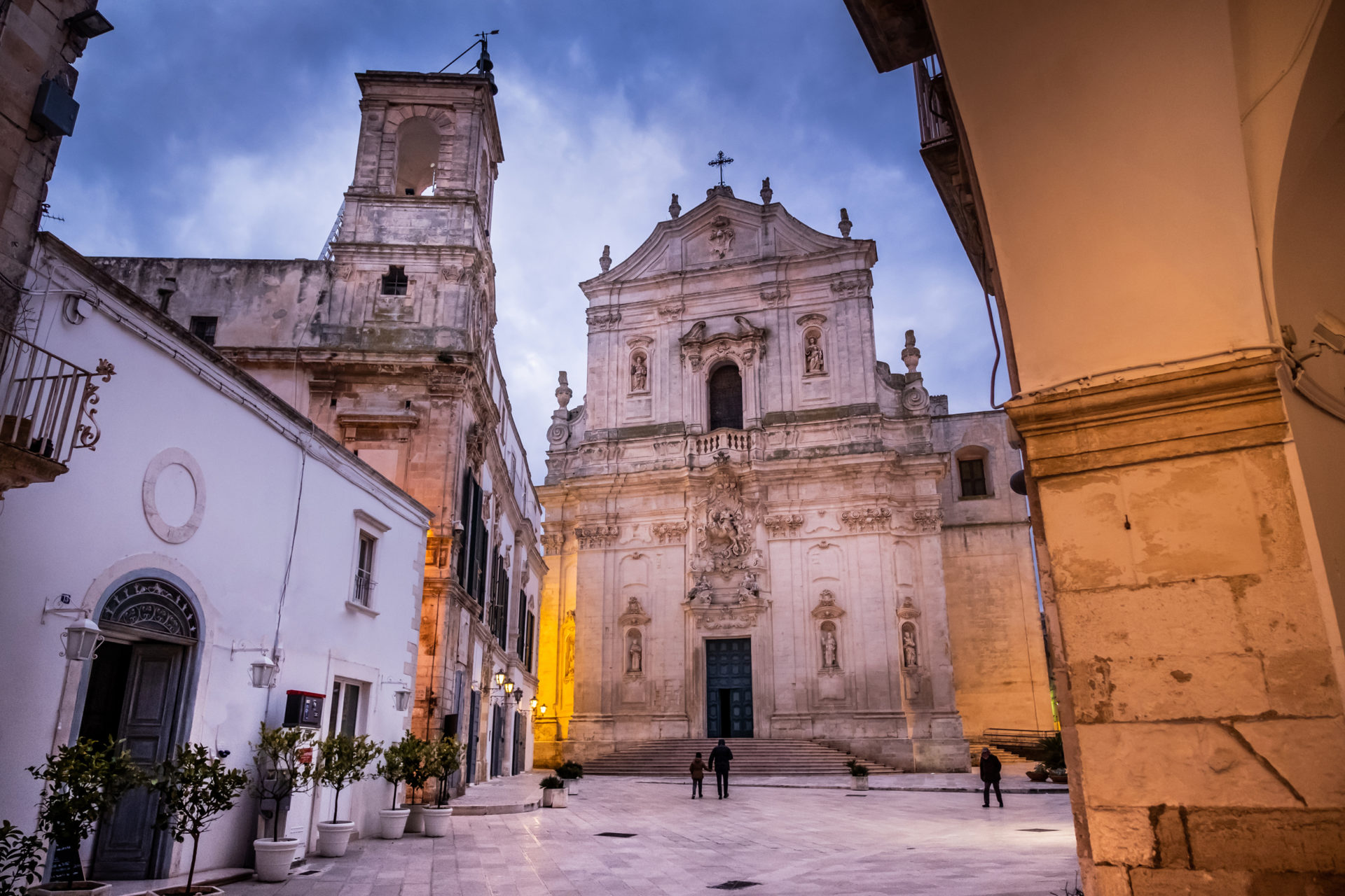 https://mdw-travel-data-us-east-1.s3.amazonaws.com/img/country/Italy/Martina-Franca-Weekly-Market/img_00.jpg