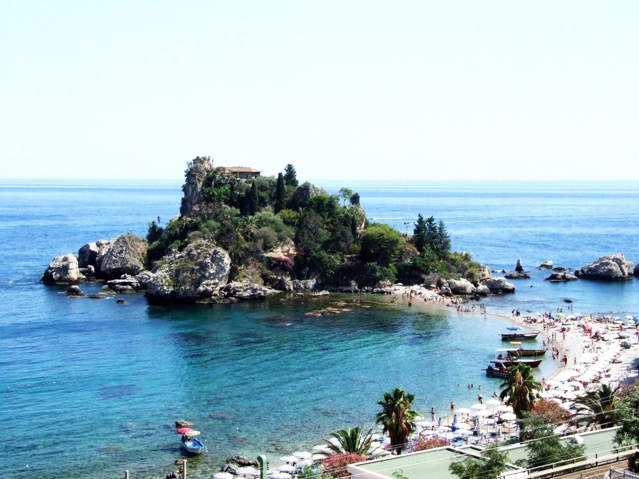 https://mdw-travel-data-us-east-1.s3.amazonaws.com/img/country/Italy/Mazzaro/img_03.jpg