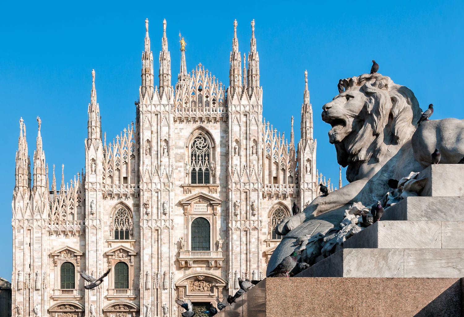 https://mdw-travel-data-us-east-1.s3.amazonaws.com/img/country/Italy/Milan-Cathedral/img_05.jpg