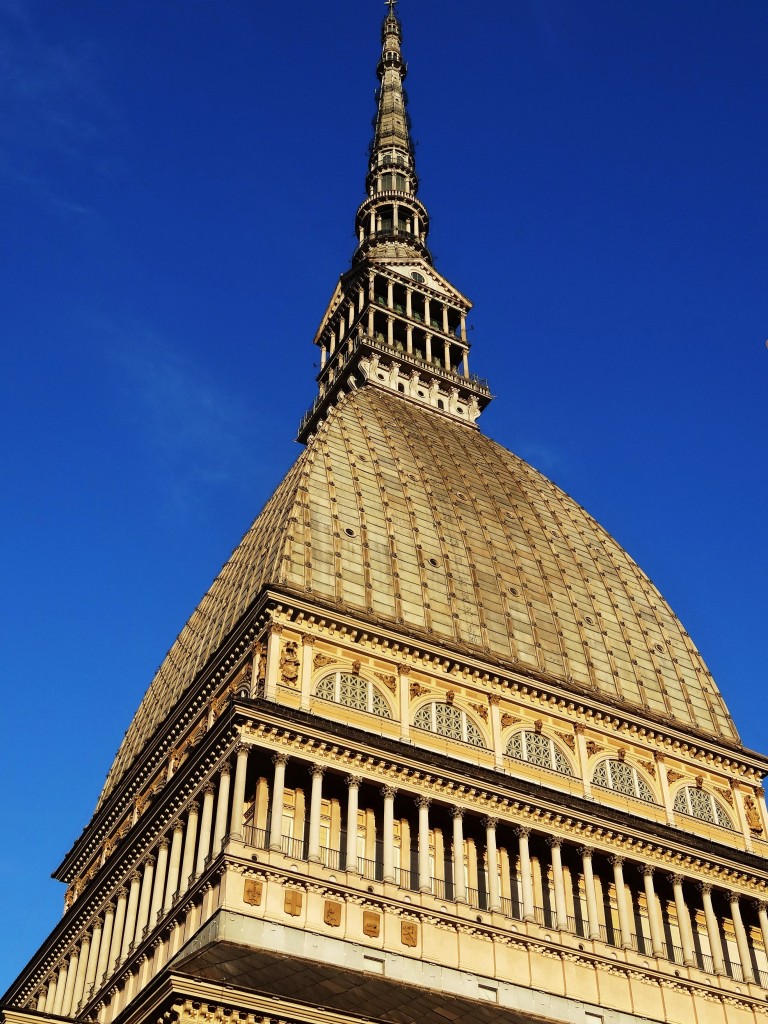 https://mdw-travel-data-us-east-1.s3.amazonaws.com/img/country/Italy/Mole-Antonelliana/img_04.jpg