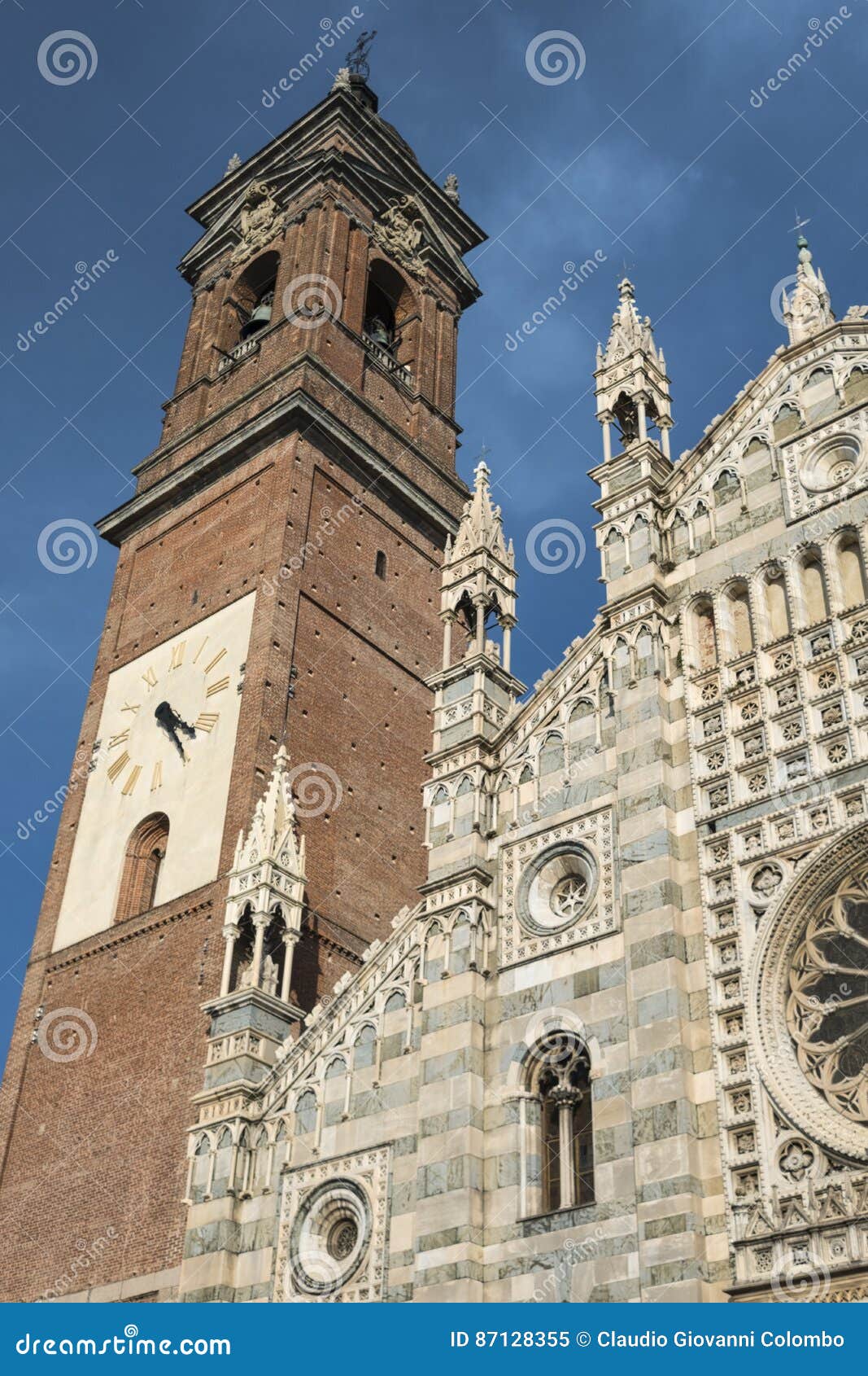 https://mdw-travel-data-us-east-1.s3.amazonaws.com/img/country/Italy/Monza-Cathedral/img_04.jpg
